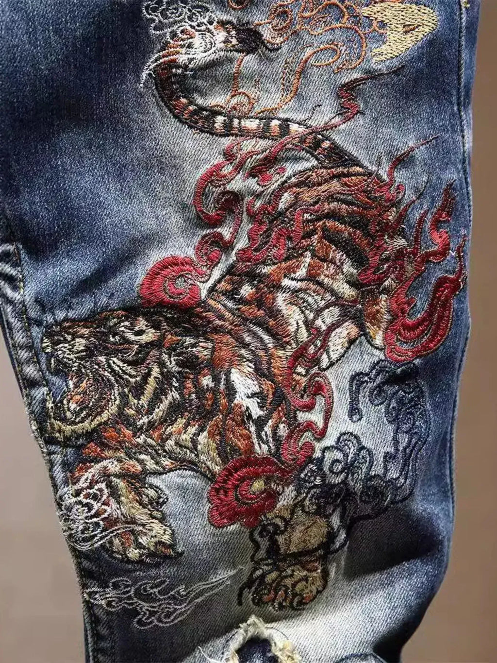Trendsi Men's Distressed Embroidered Jeans