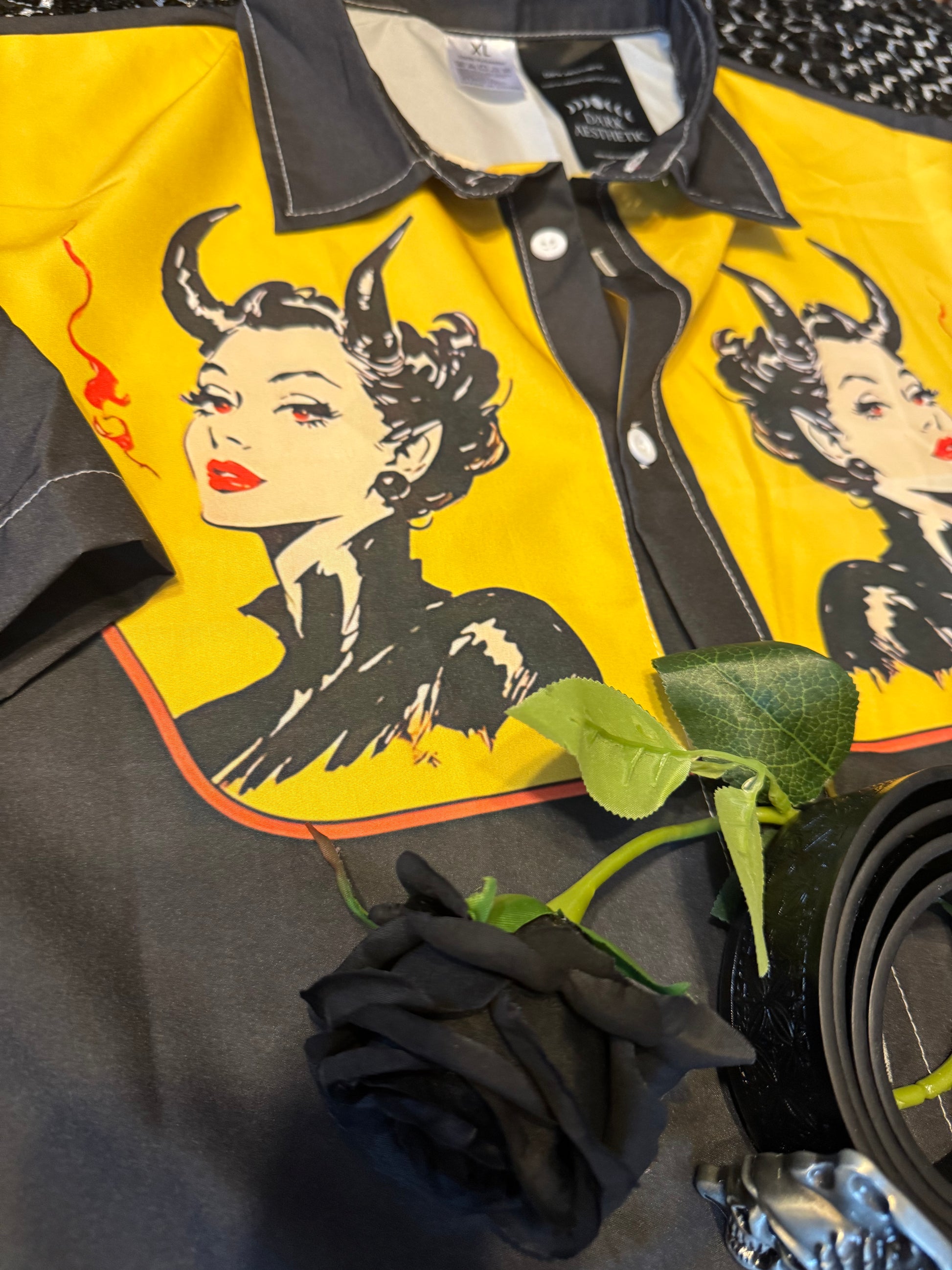 Black valentine pin up button up