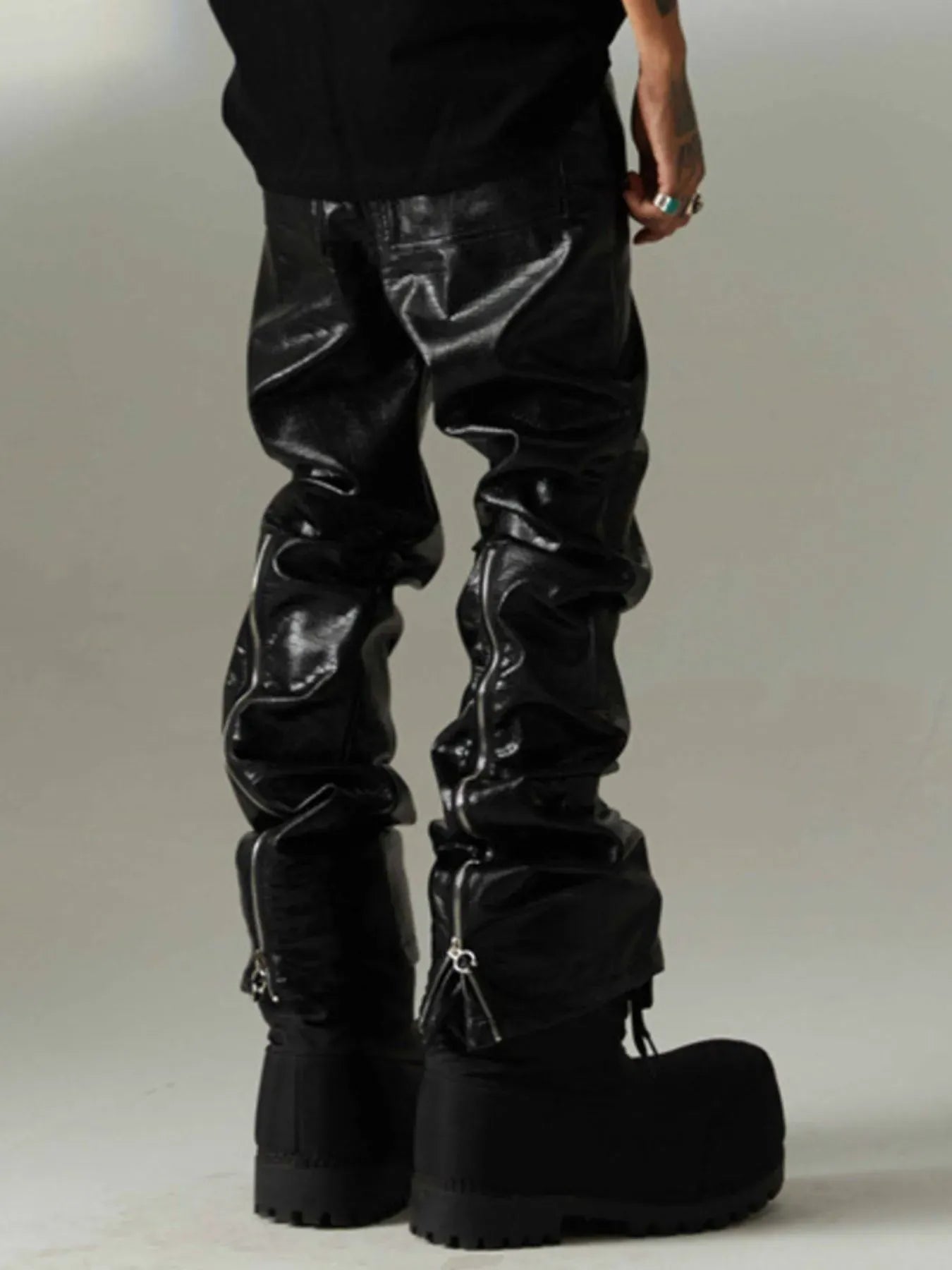Trendsi Men's Leather Loose Fit Pants