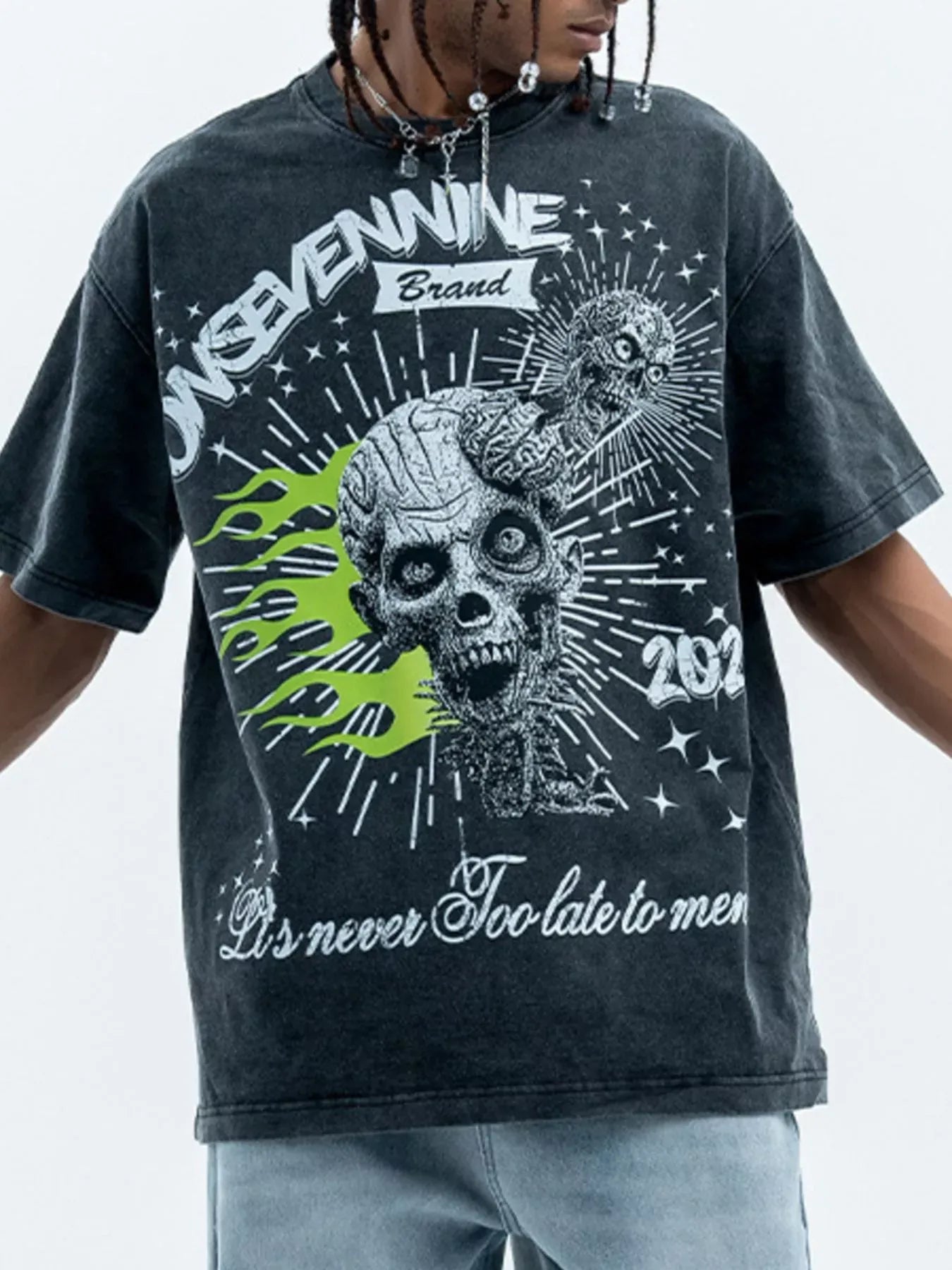 Trendsi Wash Water Black / S Men's Skull Graphic Round Neck Tee