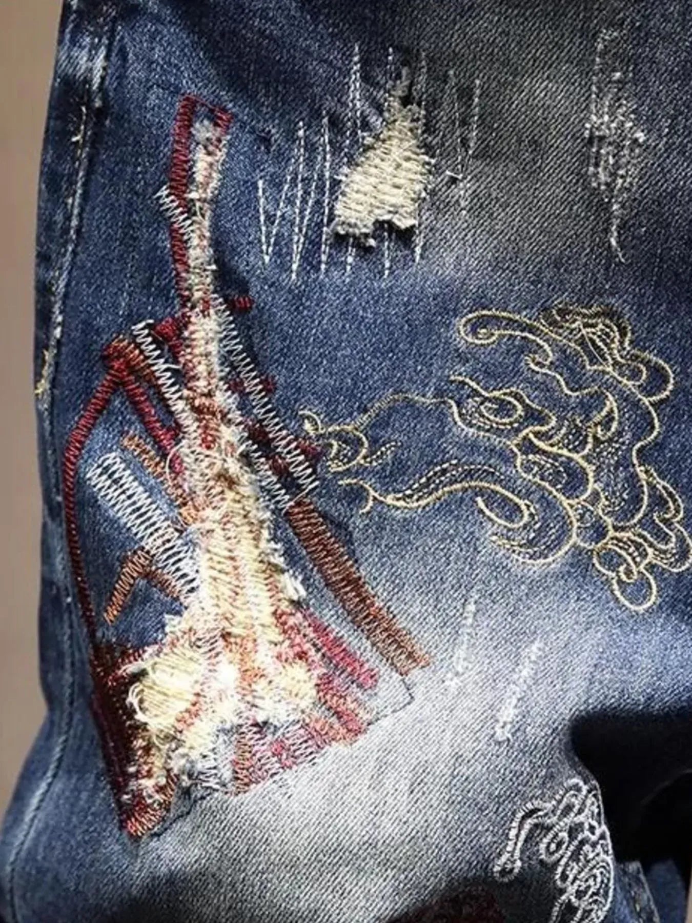 Trendsi Men's Distressed Embroidered Jeans