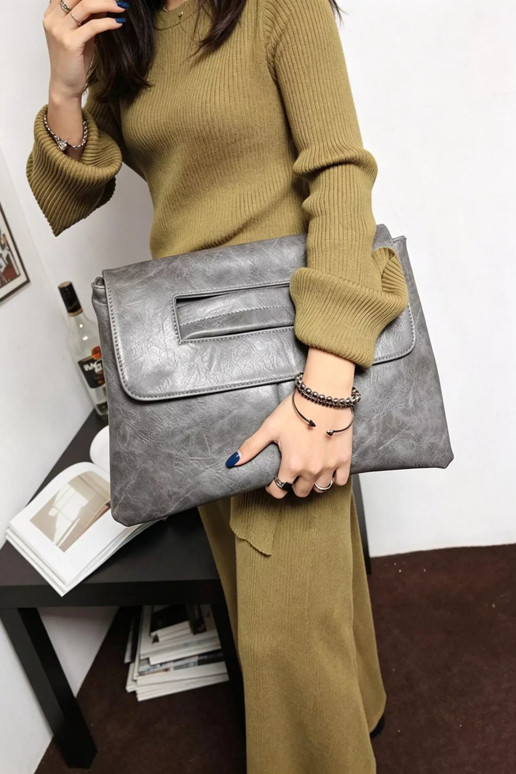 Trendsi Light Gray / One Size Vintage Style Envelope Clutch